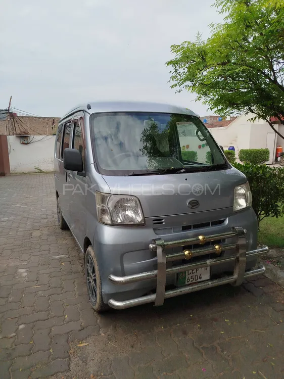 Daihatsu Hijet 2017 for Sale in Faisalabad Image-1