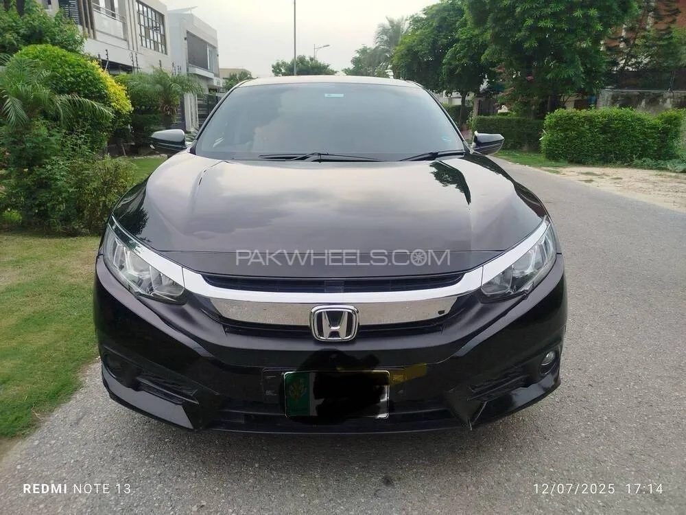 Honda Civic 2018 for Sale in Lahore Image-1