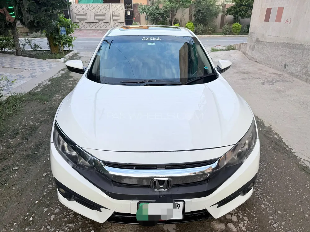 Honda Civic 2018 for Sale in Lahore Image-1