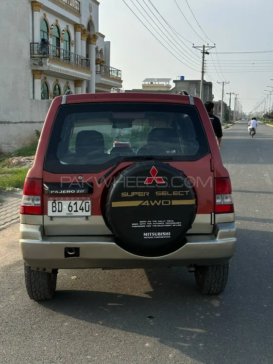 Mitsubishi Pajero 2000 for Sale in Lahore Mitsubishi Pajero 2000 for Sale in Lahore Image-5