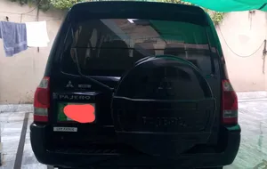 Mitsubishi Pajero GLS 2.8D 2004 for Sale