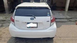 Toyota Aqua S 2015 for Sale
