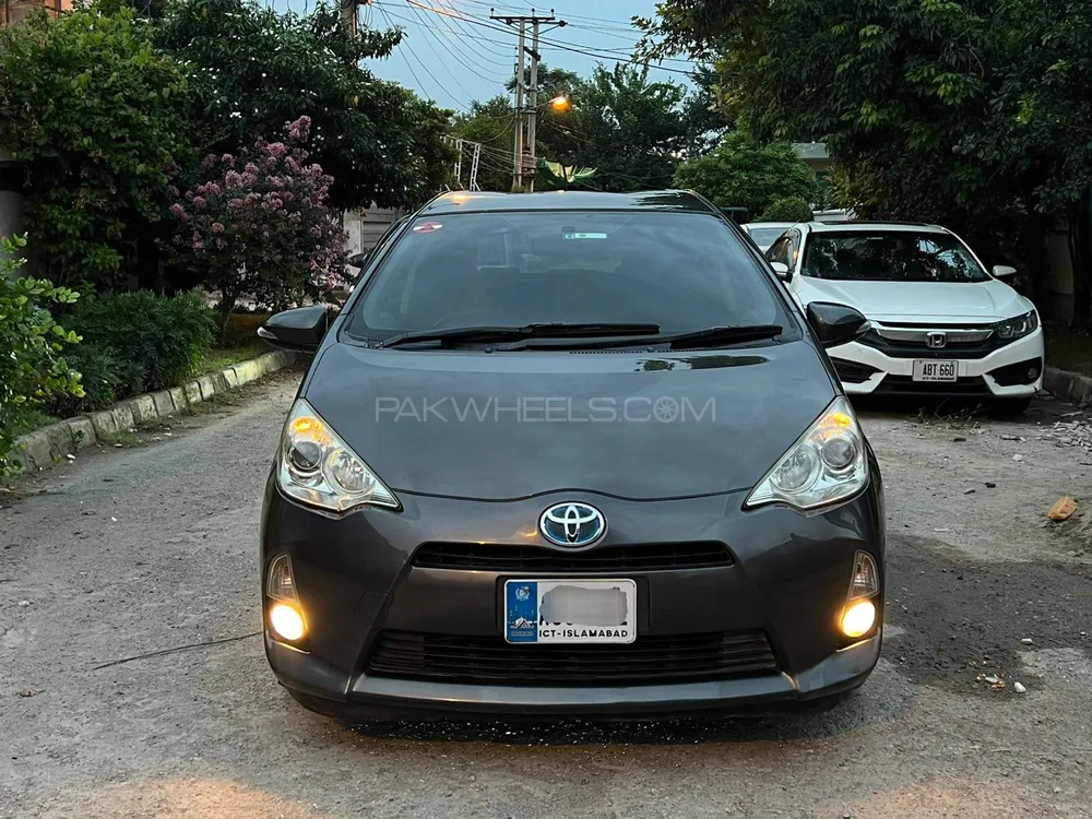 Toyota Aqua 2012 for Sale in Peshawar Image-1