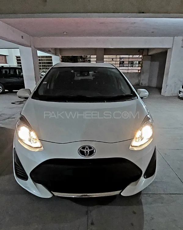 Toyota Aqua 2021 for Sale in Karachi Image-1