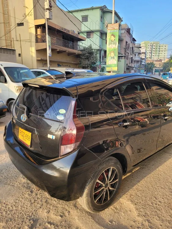 Toyota Aqua 2015 for Sale in Karachi Image-1