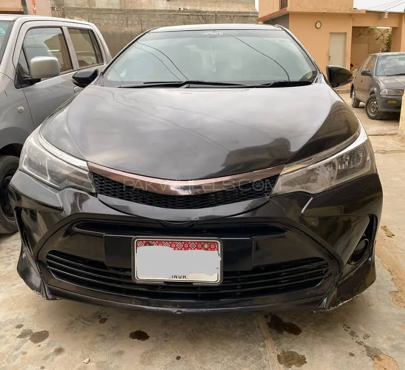 Toyota Corolla 2015 for Sale in Karachi Image-1