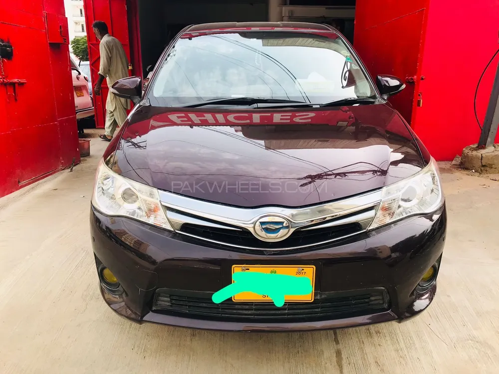 Toyota Corolla Axio 2014 for Sale in Karachi Image-1