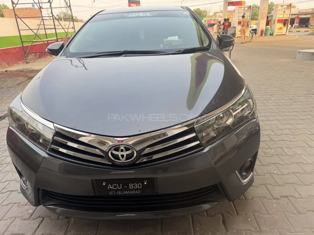 Toyota Corolla 2017 for Sale in Faisalabad Image-1