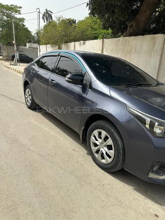 Toyota Corolla 2016 for Sale in Karachi Image-1
