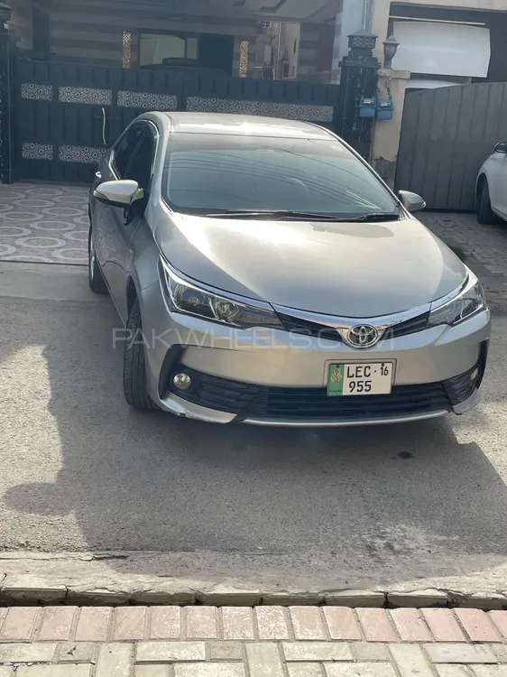 Toyota Corolla 2016 for Sale in Lahore Image-1