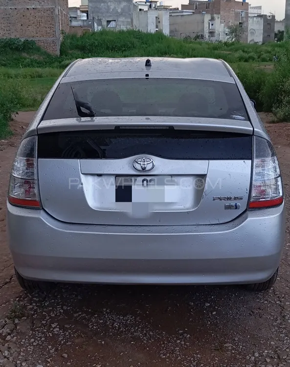 Toyota Prius 2010 for Sale in Islamabad Image-1