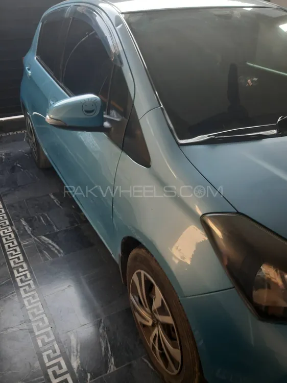 Toyota Vitz 2017 for Sale in Sukkur Image-1