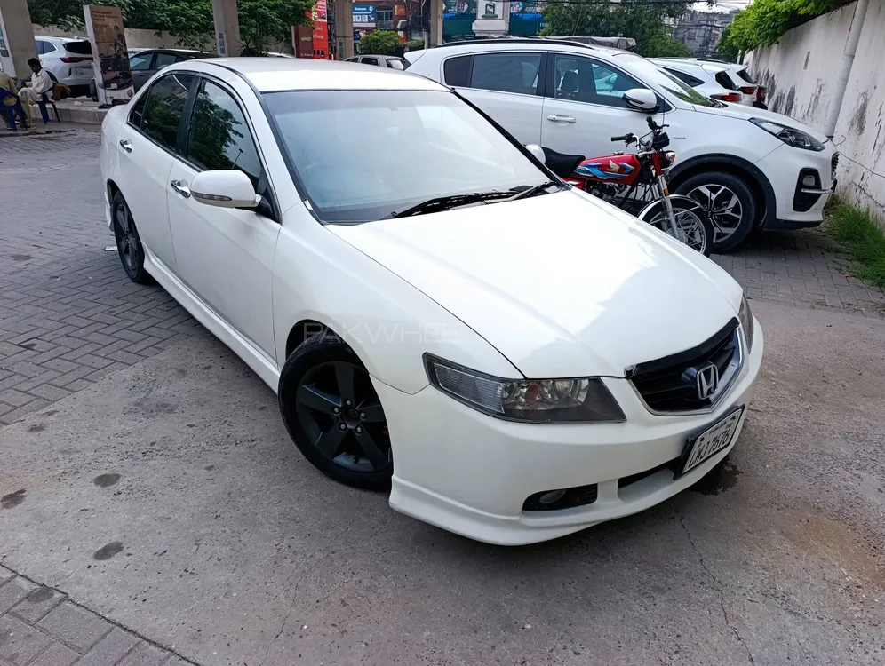 Honda Accord 2002 for Sale in Lahore Image-1
