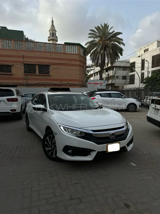 Honda Civic 2018 for Sale in Karachi Image-1