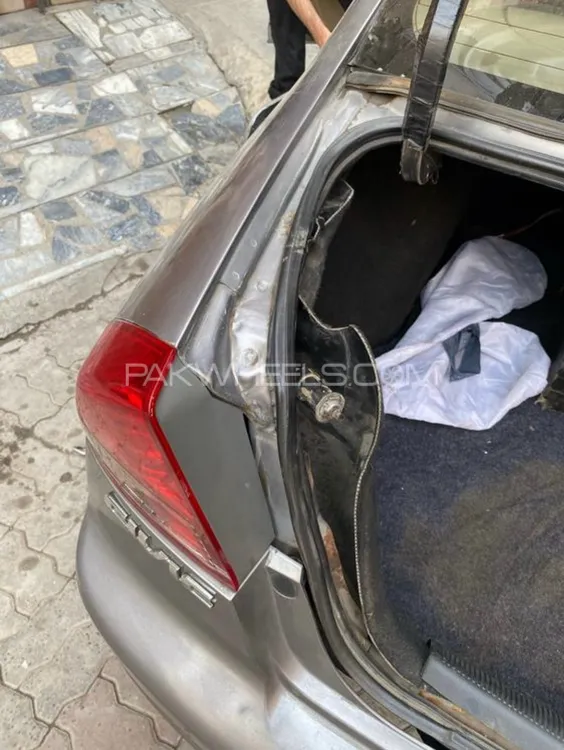 Honda Civic 2005 for Sale in Lahore Image-1