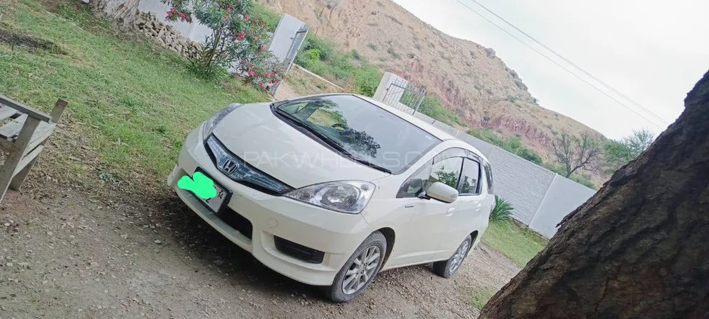 Honda Fit 2011 for Sale in Dera ismail khan Image-1