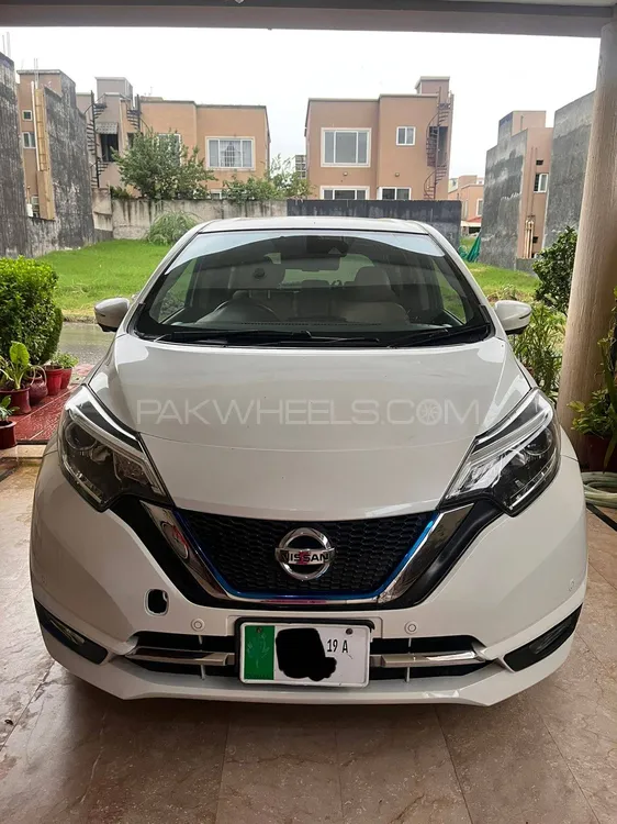 Nissan Note 2017 for Sale in Rawalpindi Image-1