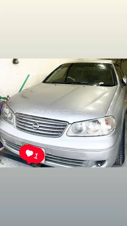 Nissan Sunny 2010 for Sale in Multan Image-1