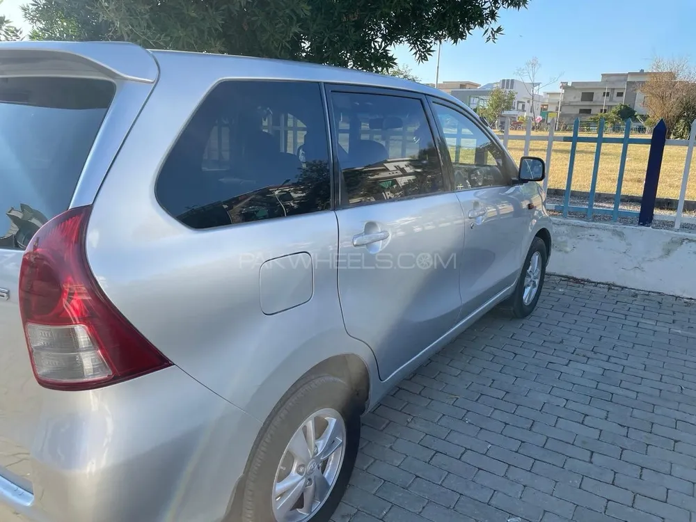 Toyota Avanza 2015 for Sale in Islamabad Image-1