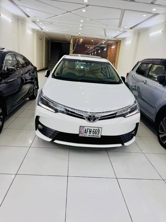 Toyota Corolla 2017 for Sale in Peshawar Image-1