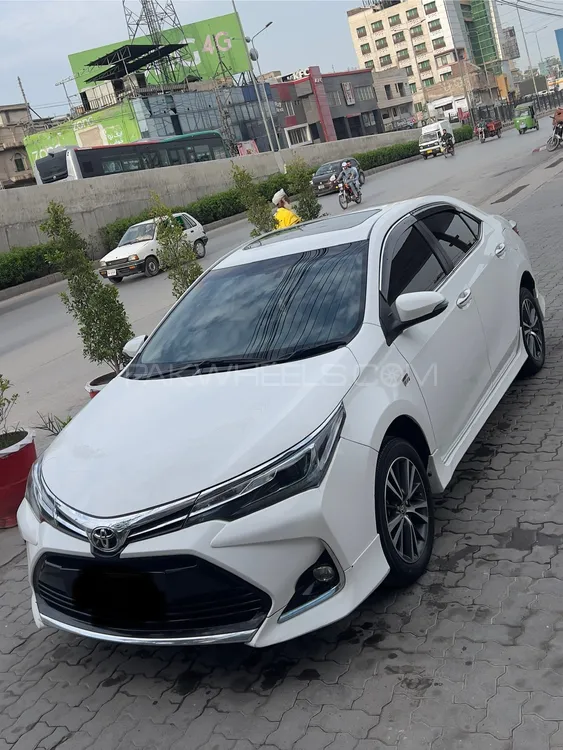 Toyota Corolla 2021 for Sale in Peshawar Image-1