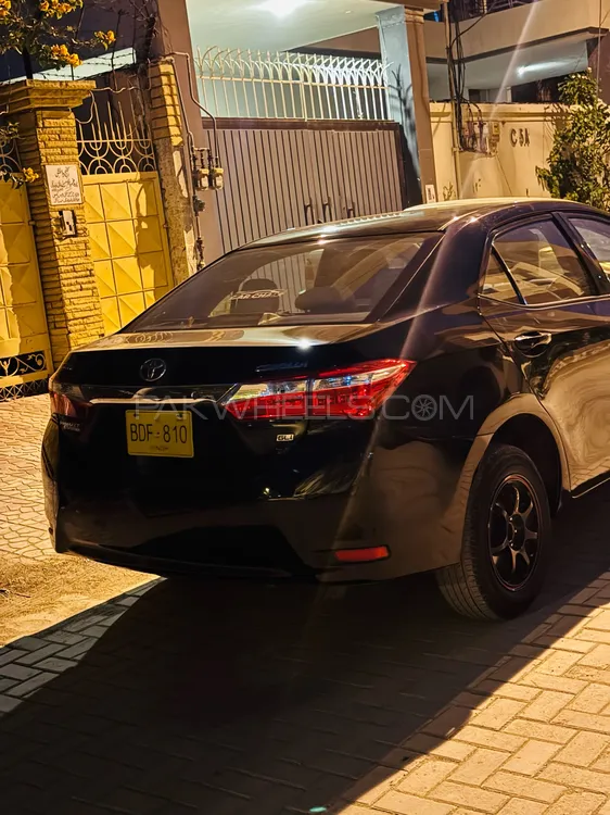 Toyota Corolla 2015 for Sale in Karachi Image-1