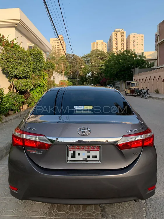 Toyota Corolla 2016 for Sale in Karachi Image-1