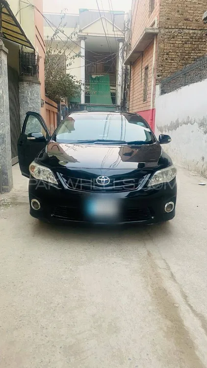 Toyota Corolla 2013 for Sale in Peshawar Image-1