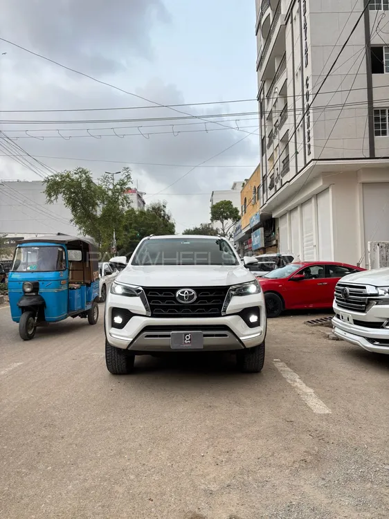 Toyota Fortuner 2021 for Sale in Karachi Image-1