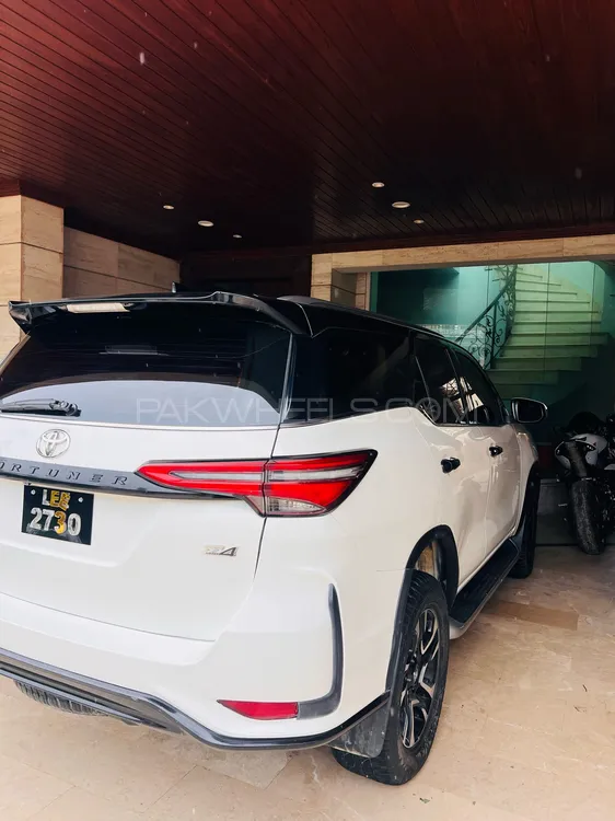 Toyota Fortuner 2018 for Sale in Faisalabad Image-1