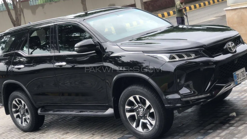 Toyota Fortuner 2024 for Sale in Lahore Image-1