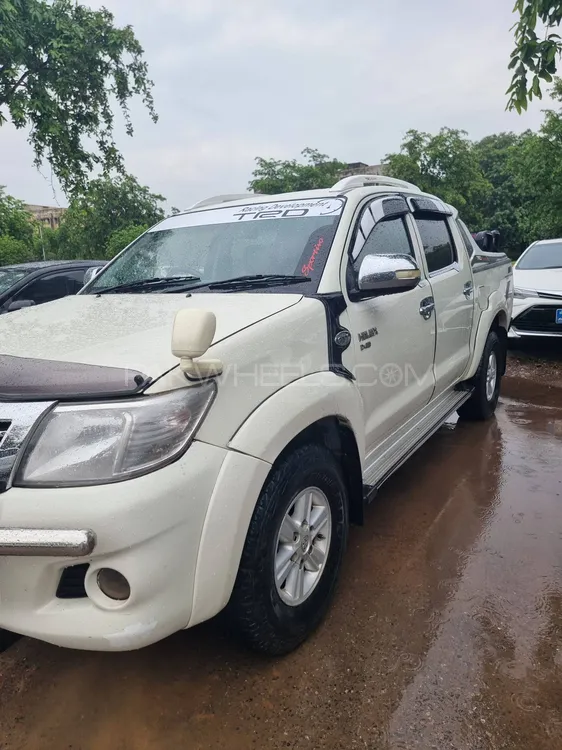 Toyota Hilux 2012 for Sale in Islamabad Image-1
