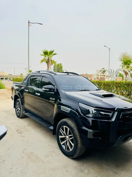 Toyota Hilux 2016 for Sale in Chowk munda Image-1