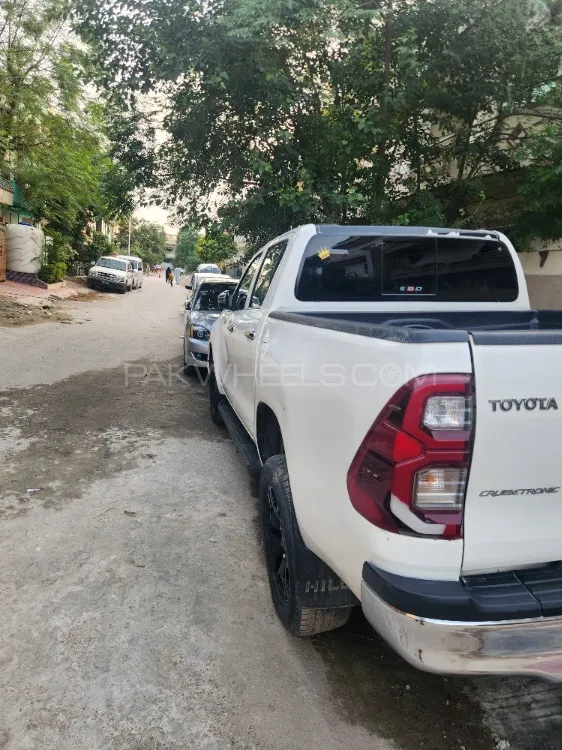 Toyota Hilux 2021 for Sale in Islamabad Image-1