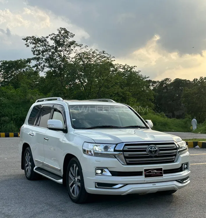 Toyota Land Cruiser 2019 for Sale in Islamabad Image-1