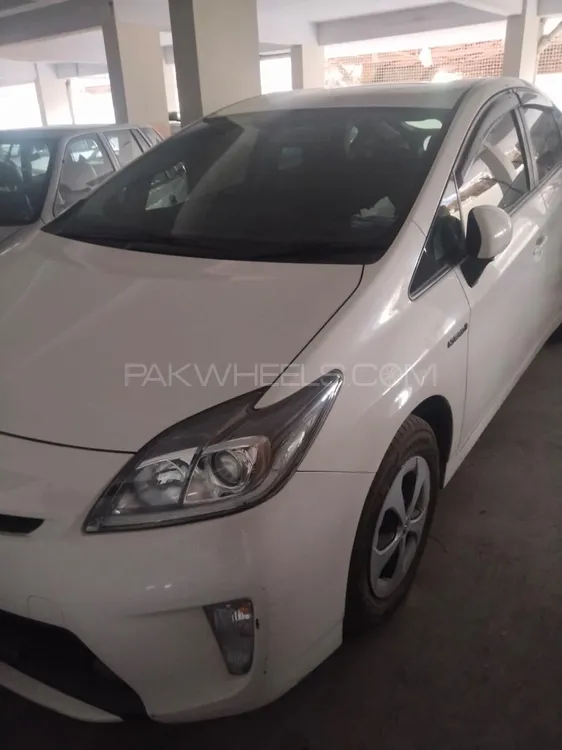 Toyota Prius 2014 for Sale in Karachi Image-1