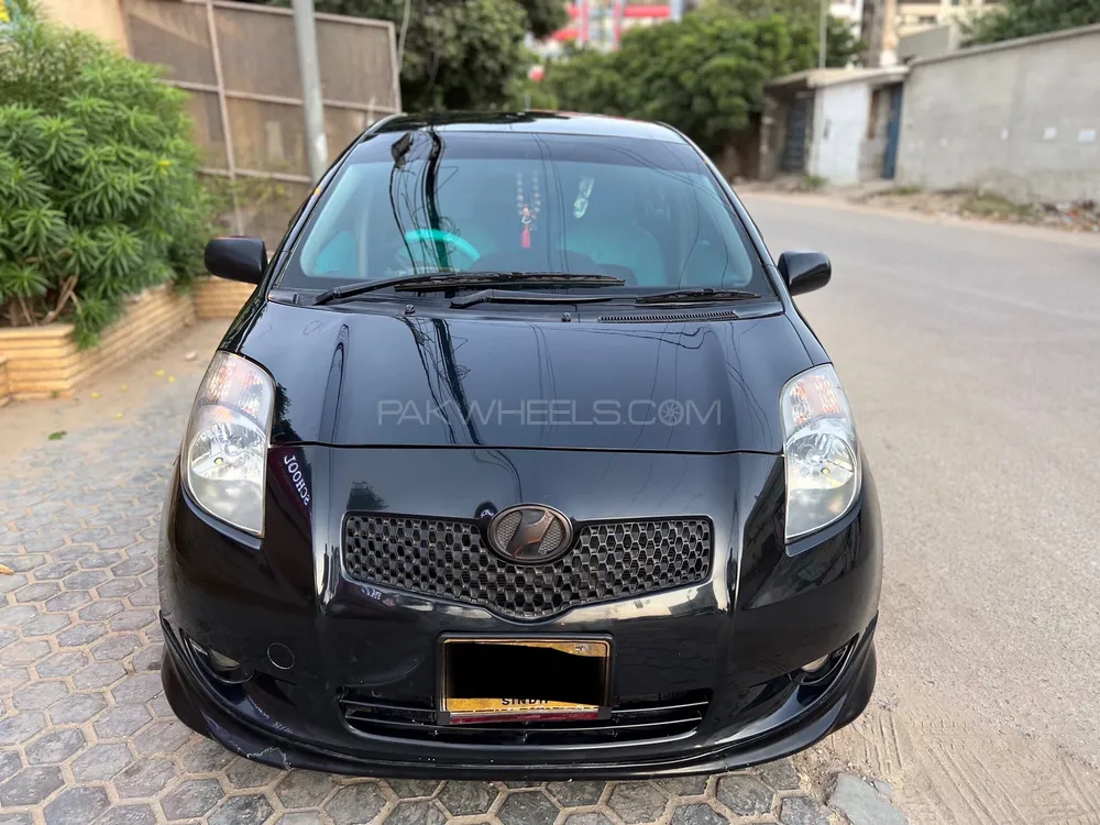 Toyota Vitz 2006 for Sale in Karachi Image-1