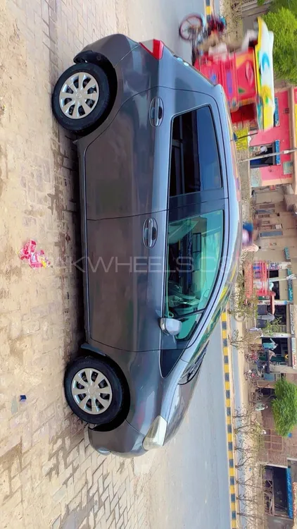 Toyota Vitz 2012 for Sale in Jaranwala Image-1