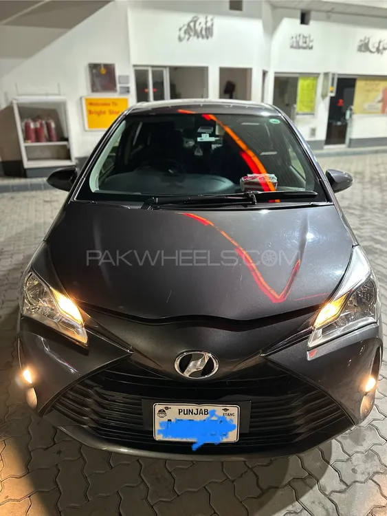 Toyota Vitz 2018 for Sale in Gujranwala Image-1