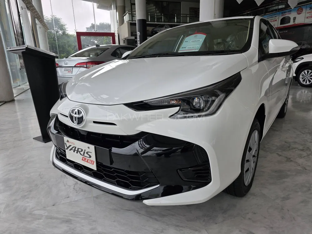 Toyota Yaris Sedan 2025 for Sale in Lahore Image-1