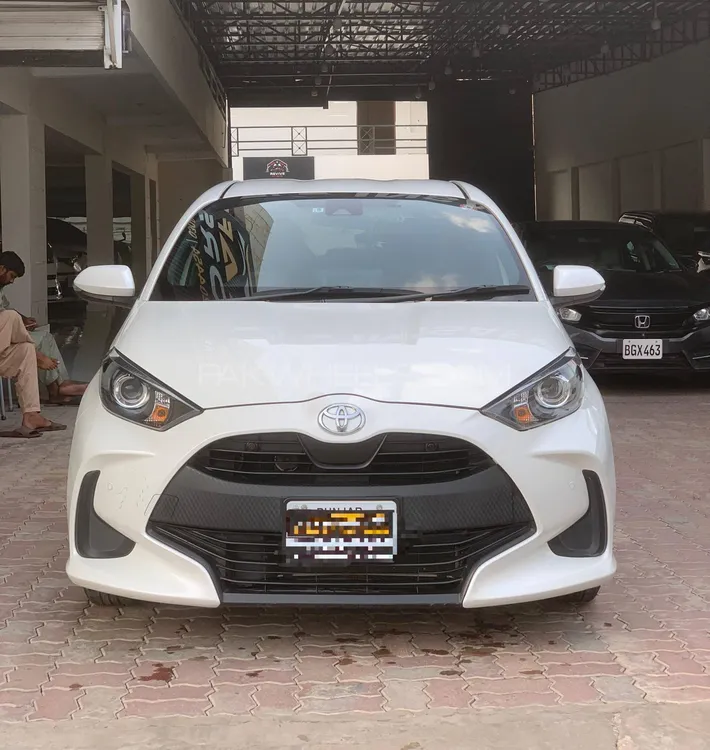 Toyota Yaris Hatchback 2022 for Sale in Multan Image-1