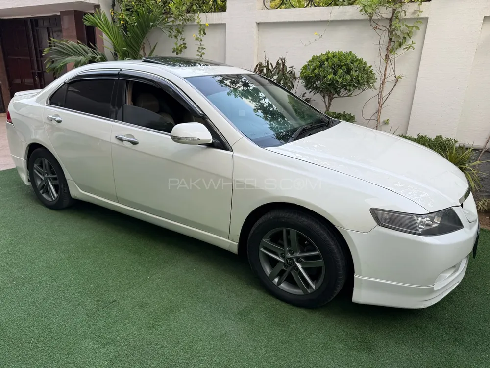 Honda Accord 2003 for Sale in Karachi Image-1