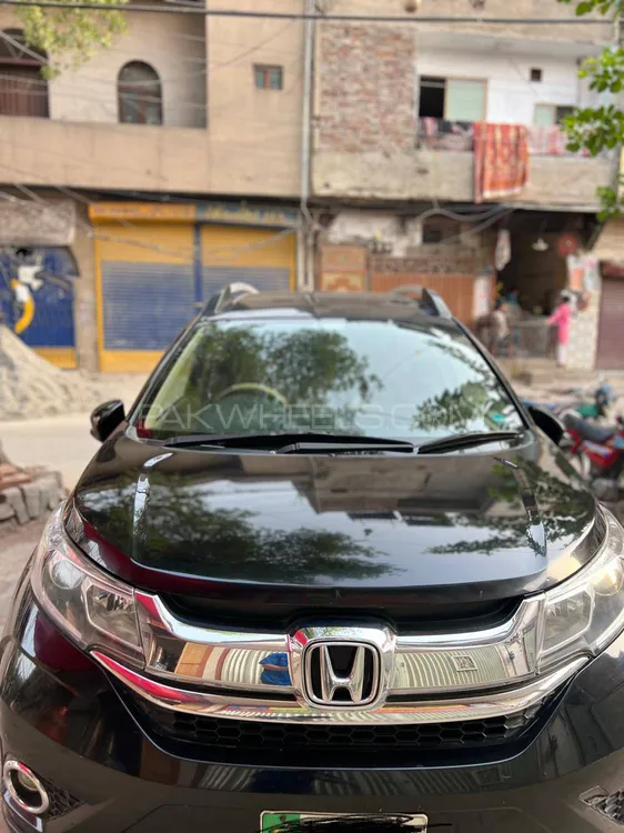 Honda BR-V 2017 for Sale in Lahore Image-1