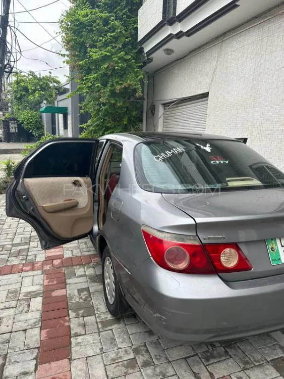 Honda City 2005 for Sale in Lahore Image-1