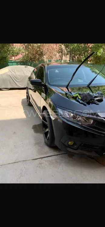 Honda Civic 2017 for Sale in Karachi Image-1
