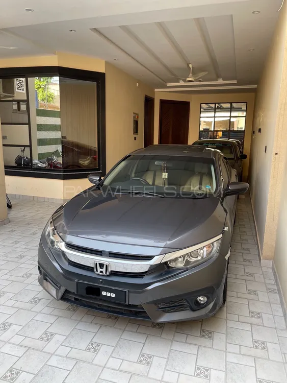 Honda Civic 2017 for Sale in Multan Image-1