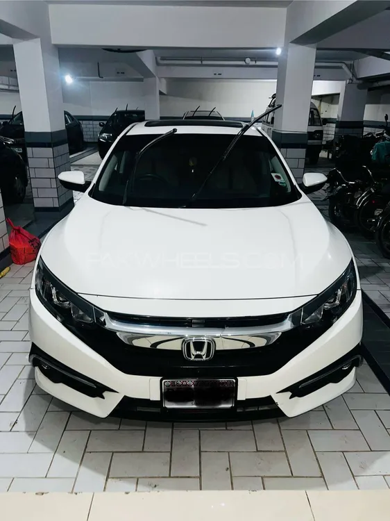 ہونڈا سوک 2018 for Sale in کراچی Image-1