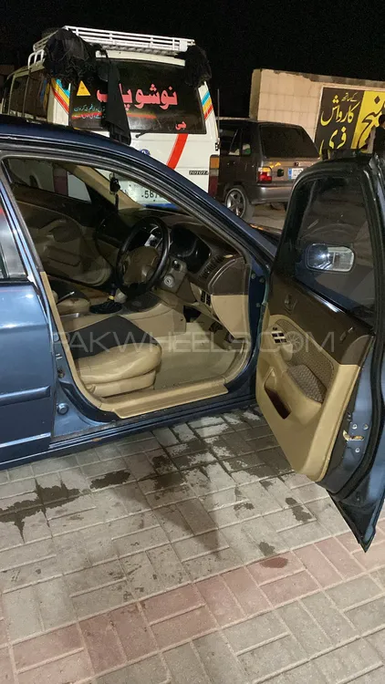 Honda Civic 2004 for Sale in Gujar Khan Image-1