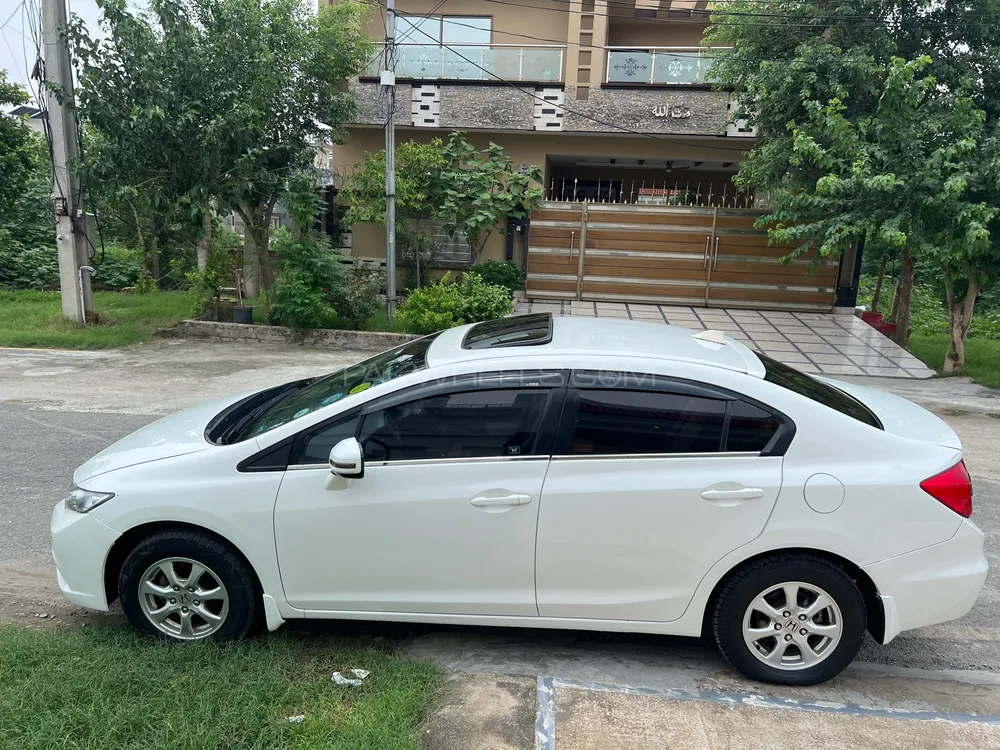 Honda Civic 2014 for Sale in Lahore Image-1