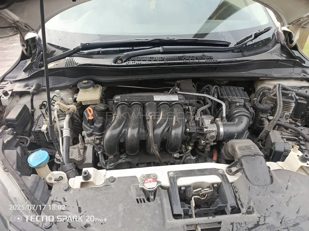 Honda Vezel 2015 for Sale in Islamabad Image-1